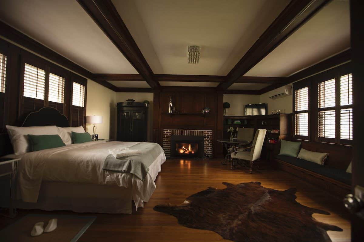 Library room at the Nobnocket Boutique Inn