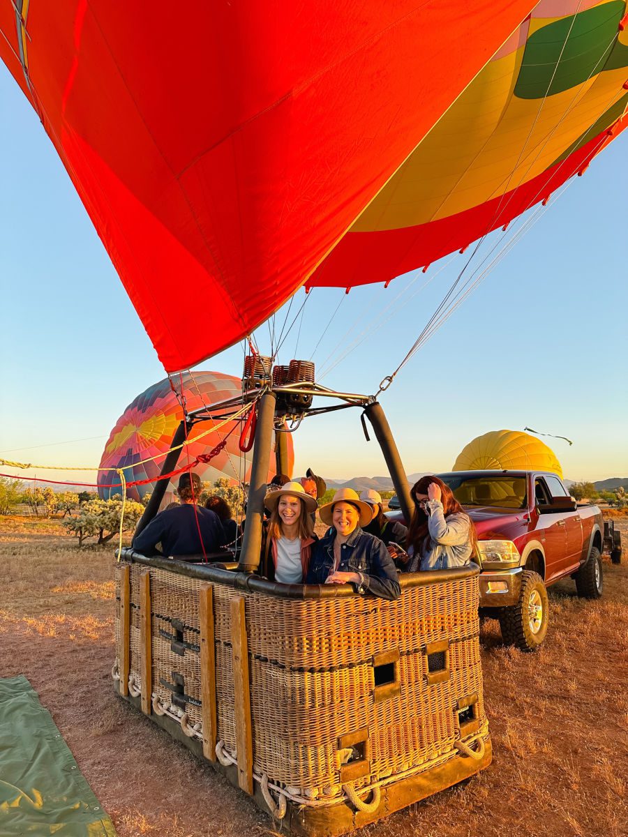 Kim and Tamara in hot air balloon