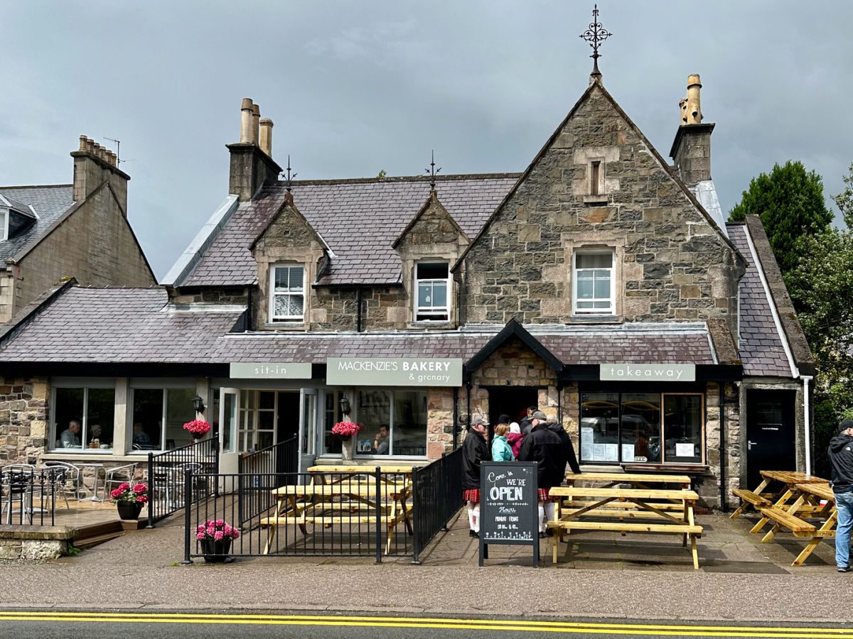 Mackenzie's Bakery in Portree