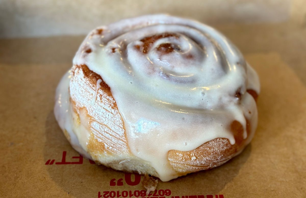 Vern's Cafe cinnamon roll