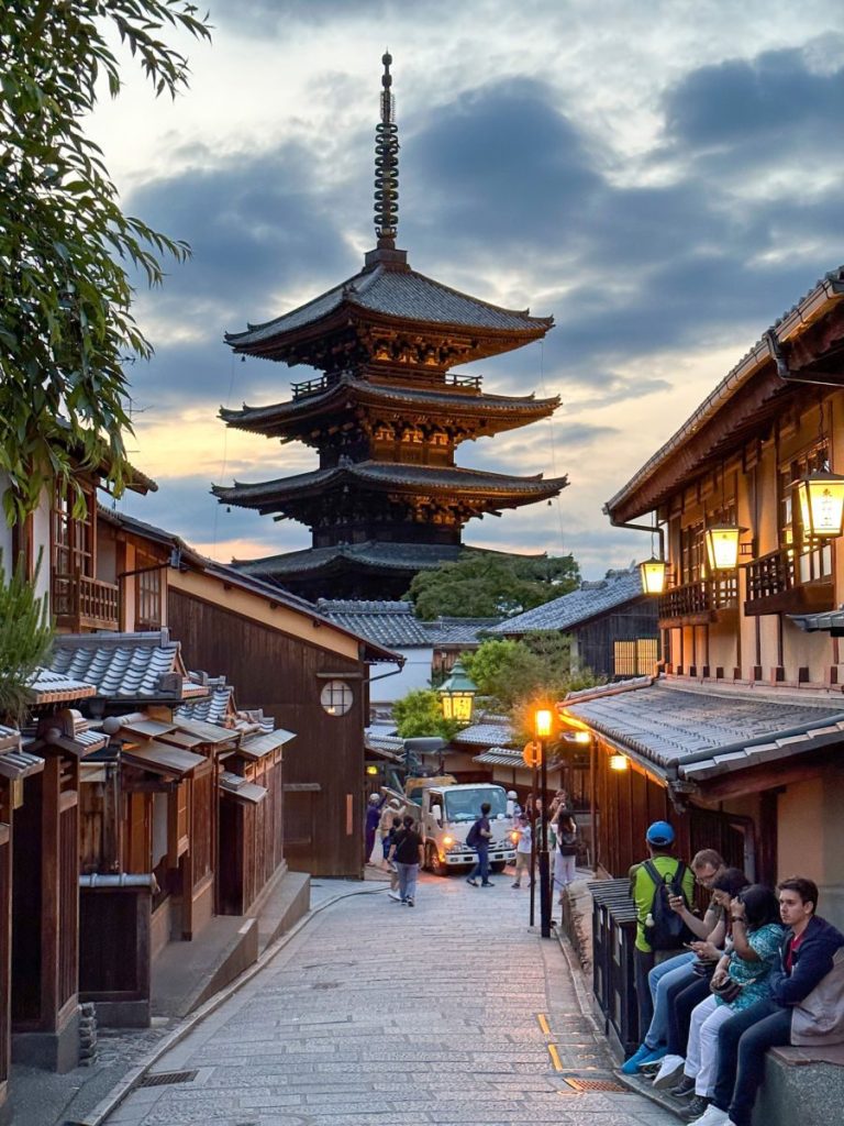 Yasaka Pagoda Kyoto in the evening