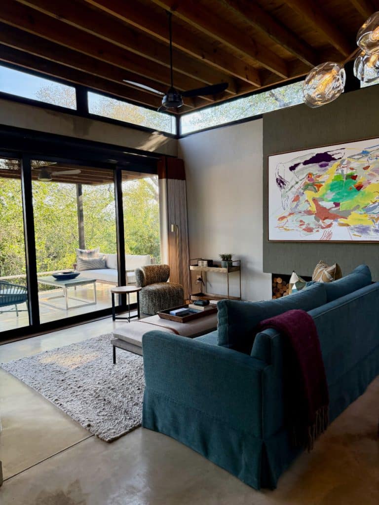 Lion Sands Ivory Lodge suite living room